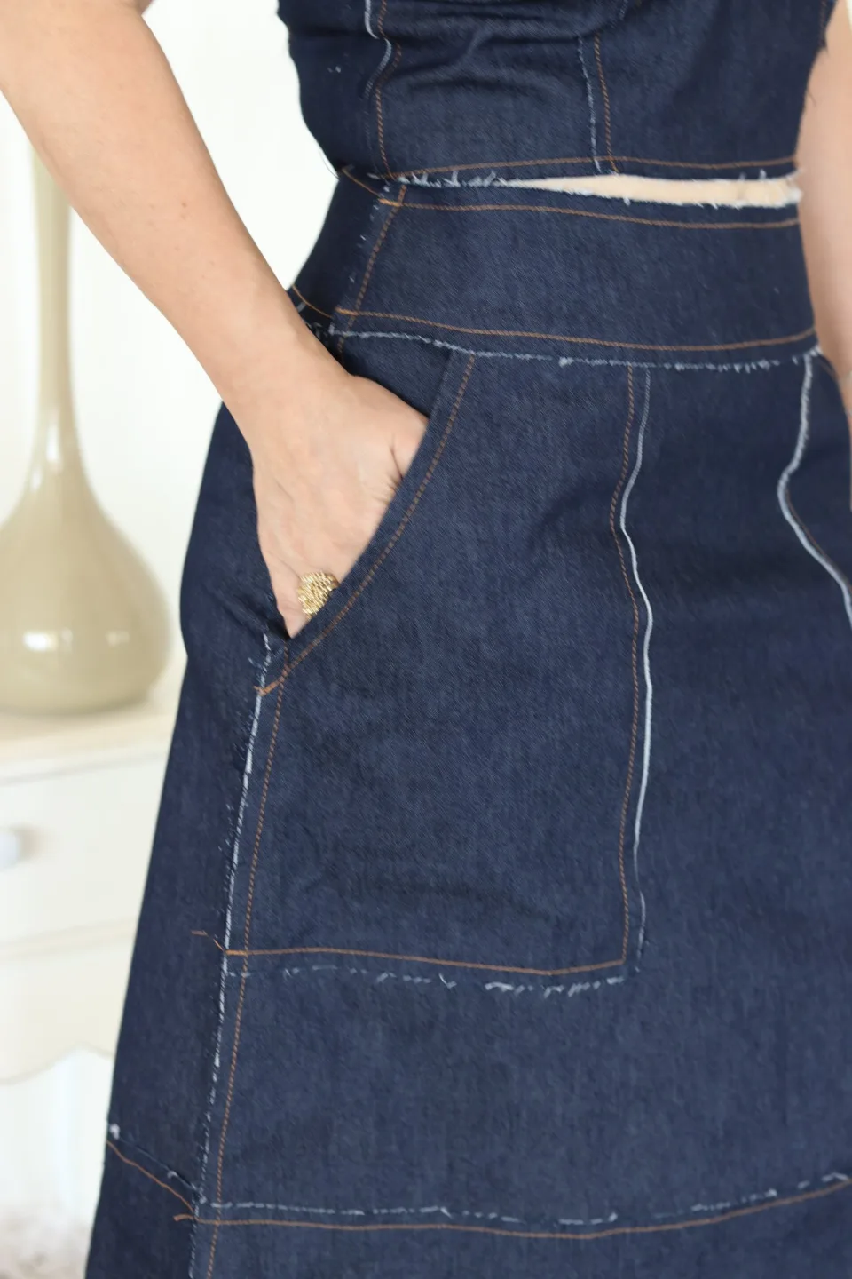 Saia Jeans Corte a Fio Helena